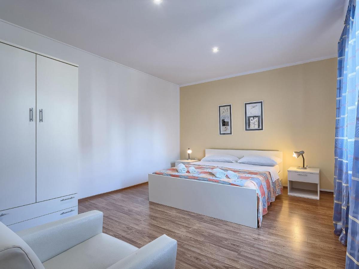 Apartment Nika-3 By Interhome Umag Extérieur photo